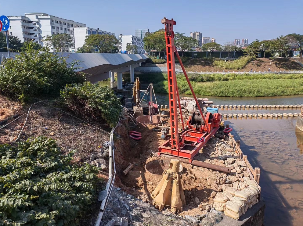 旋挖桩施工-中科院深理工项目河道桩基工程-华筑天下