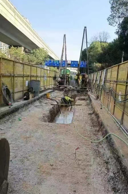 深圳充电站基坑支护 华筑天下微型钢管桩 + 高压注浆狭窄空间施工.png